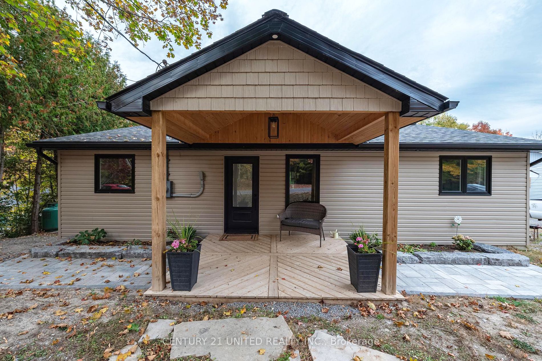 24 Cliffside Dr