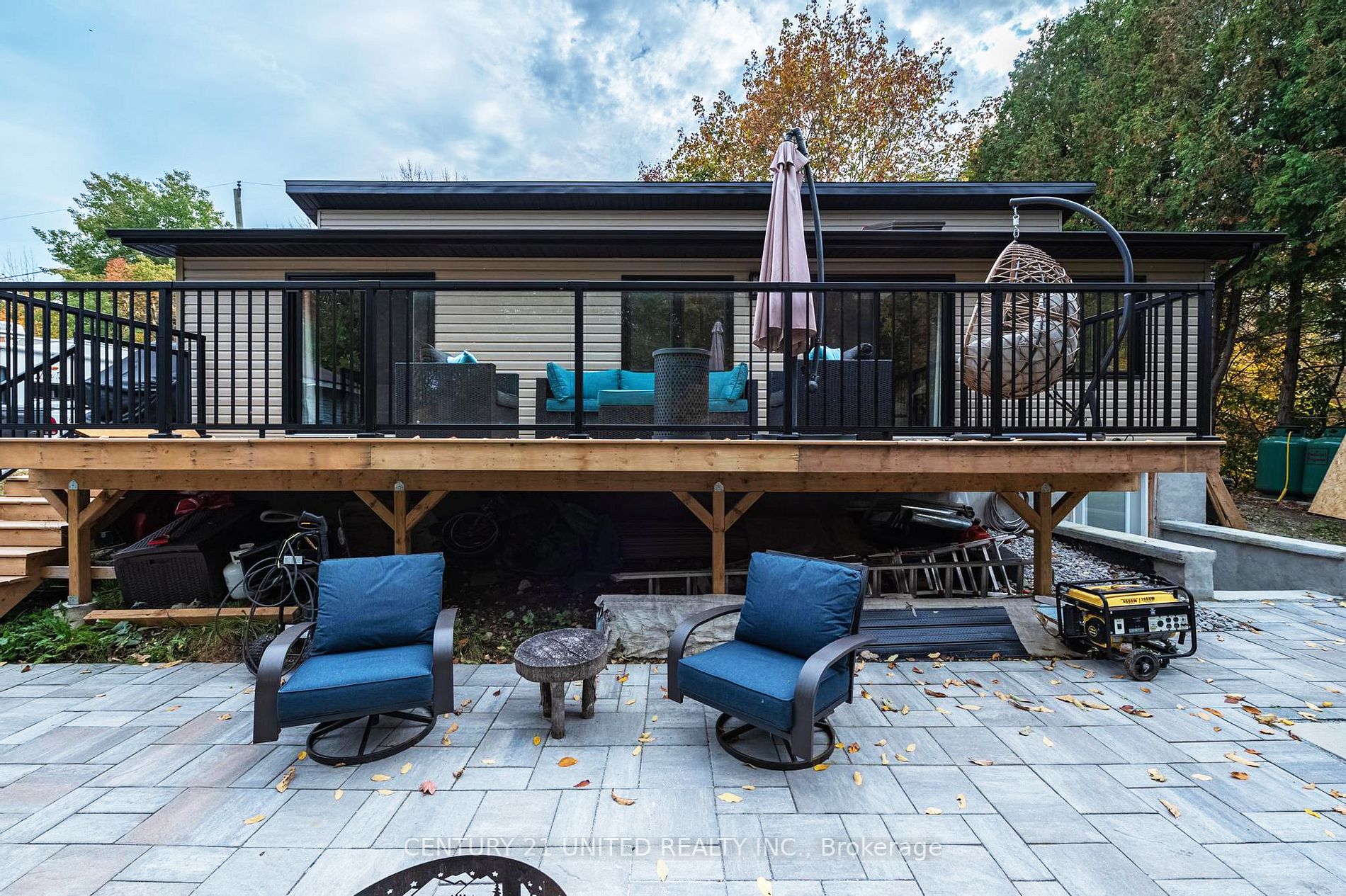 24 Cliffside Dr