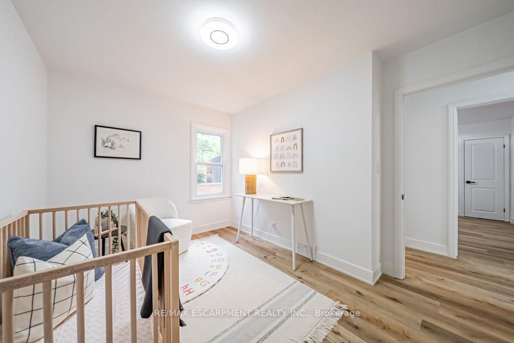 14 Woodbine Ave