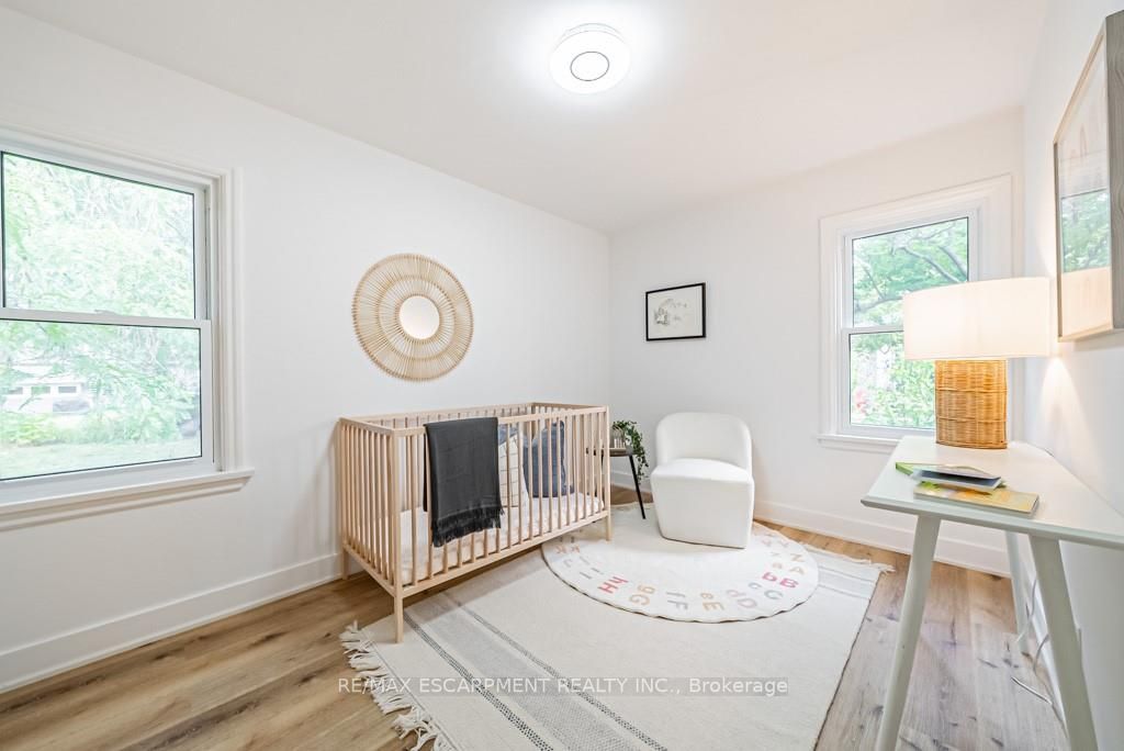 14 Woodbine Ave