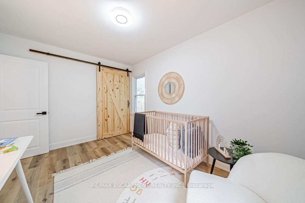 14 Woodbine Ave