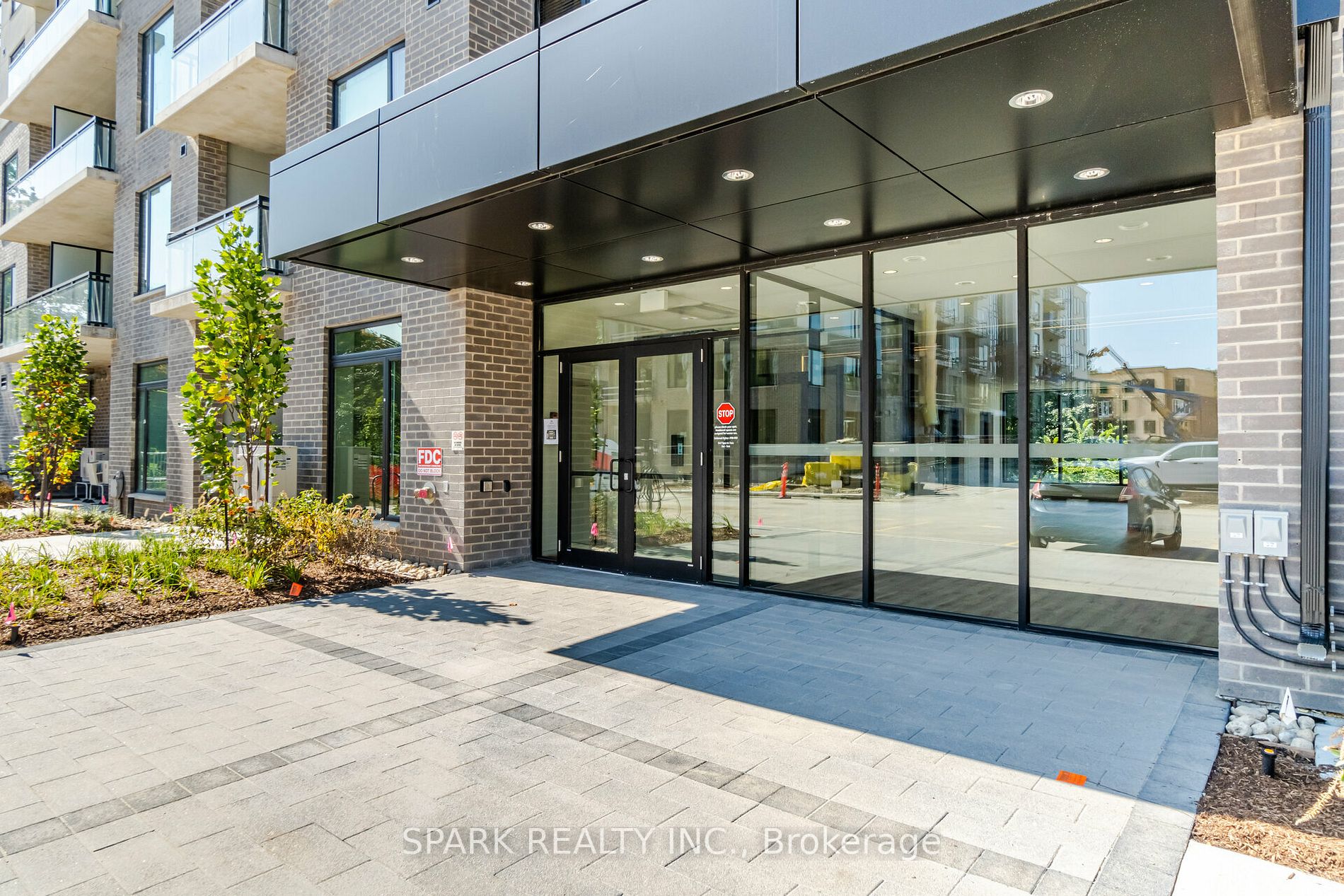 103 Roger St, #105
