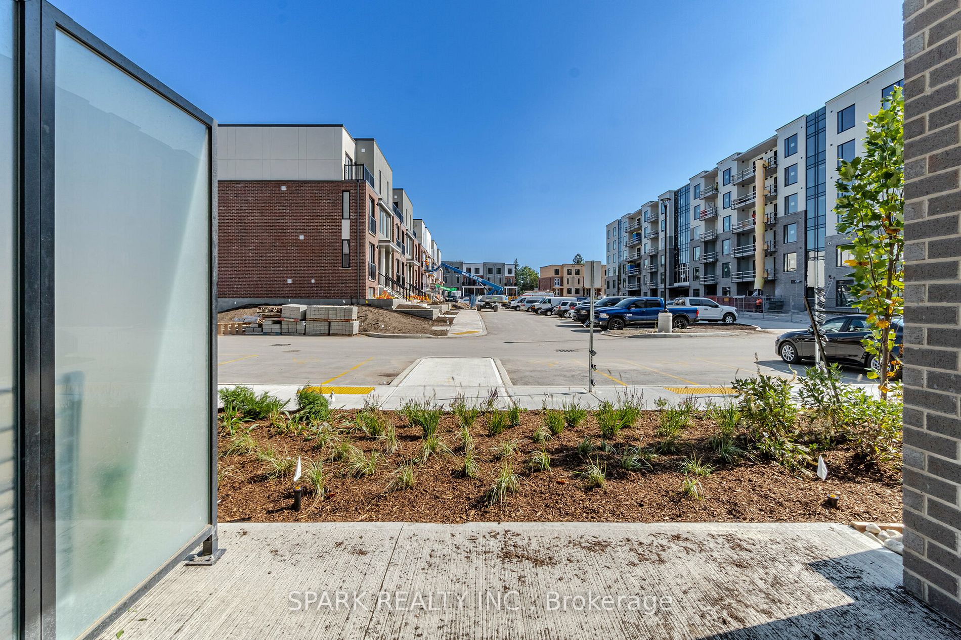 103 Roger St, #105