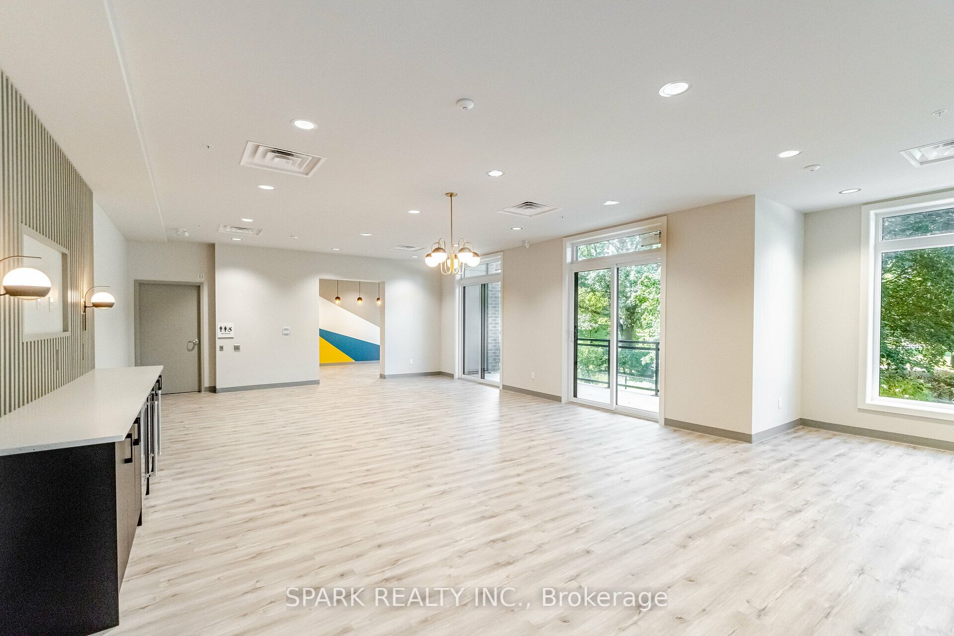 103 Roger St, #105