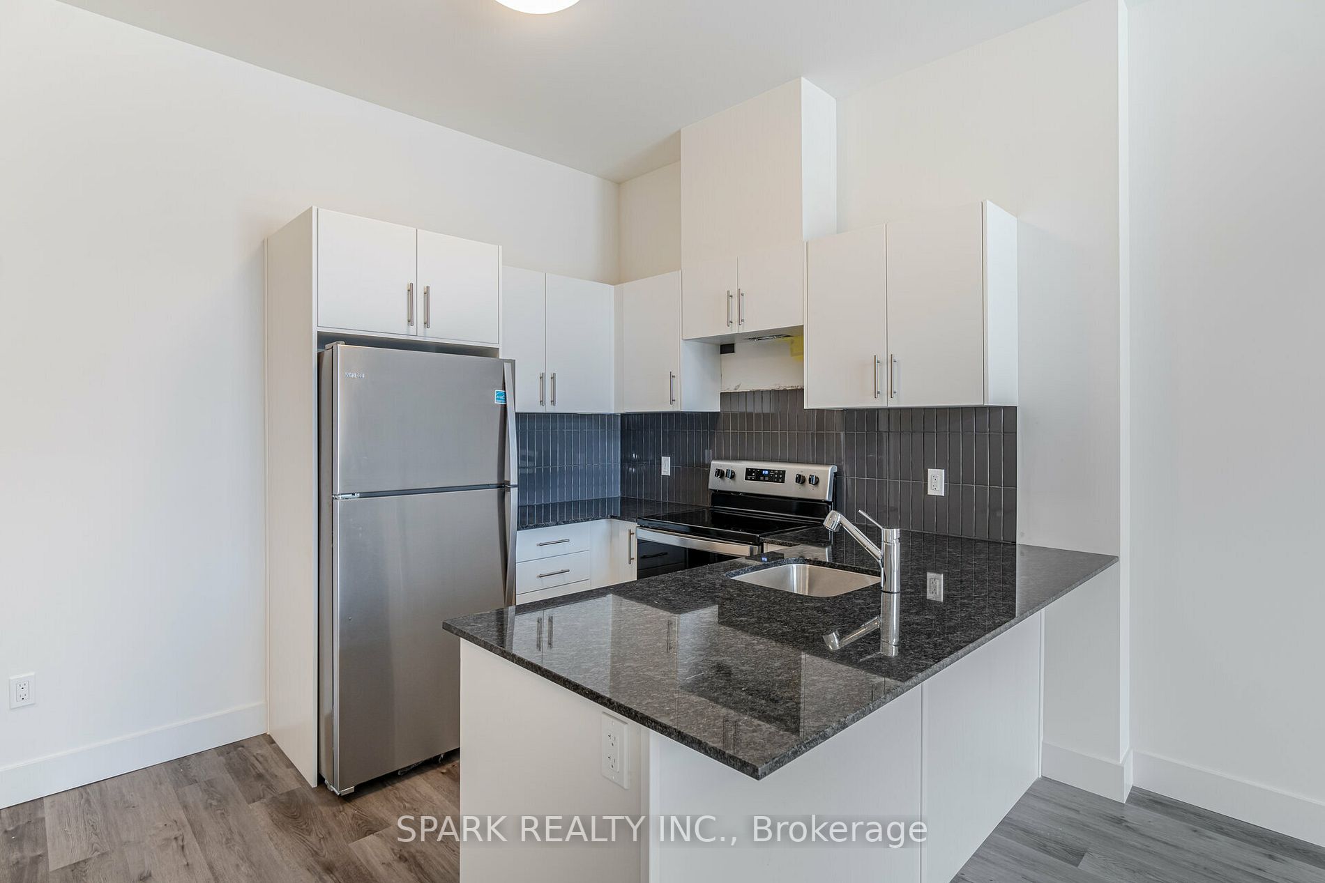 103 Roger St, #105
