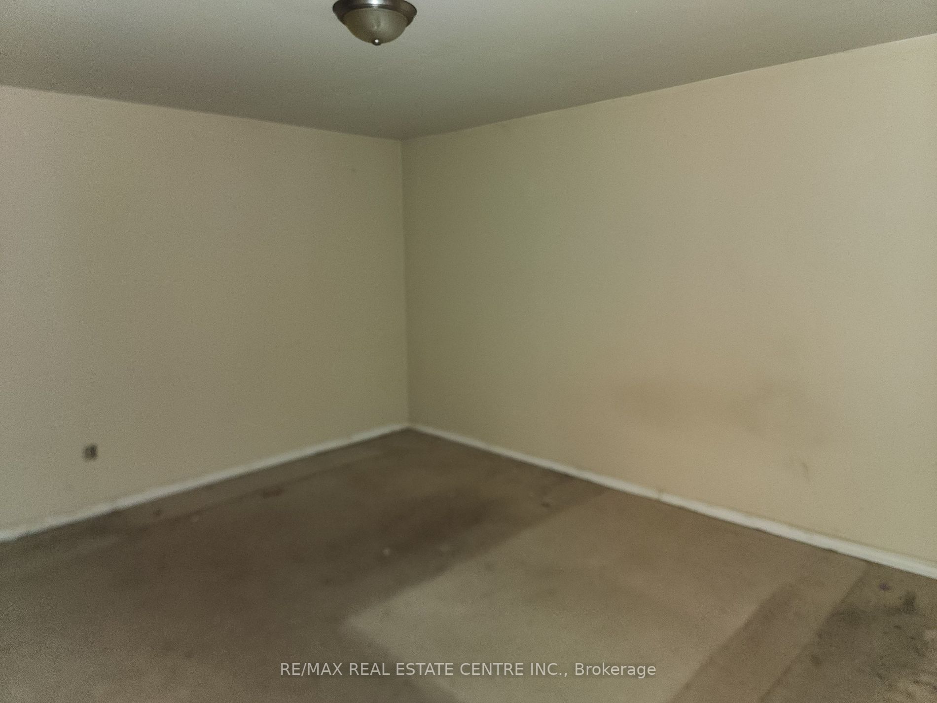 5811 Sunnylea Cres