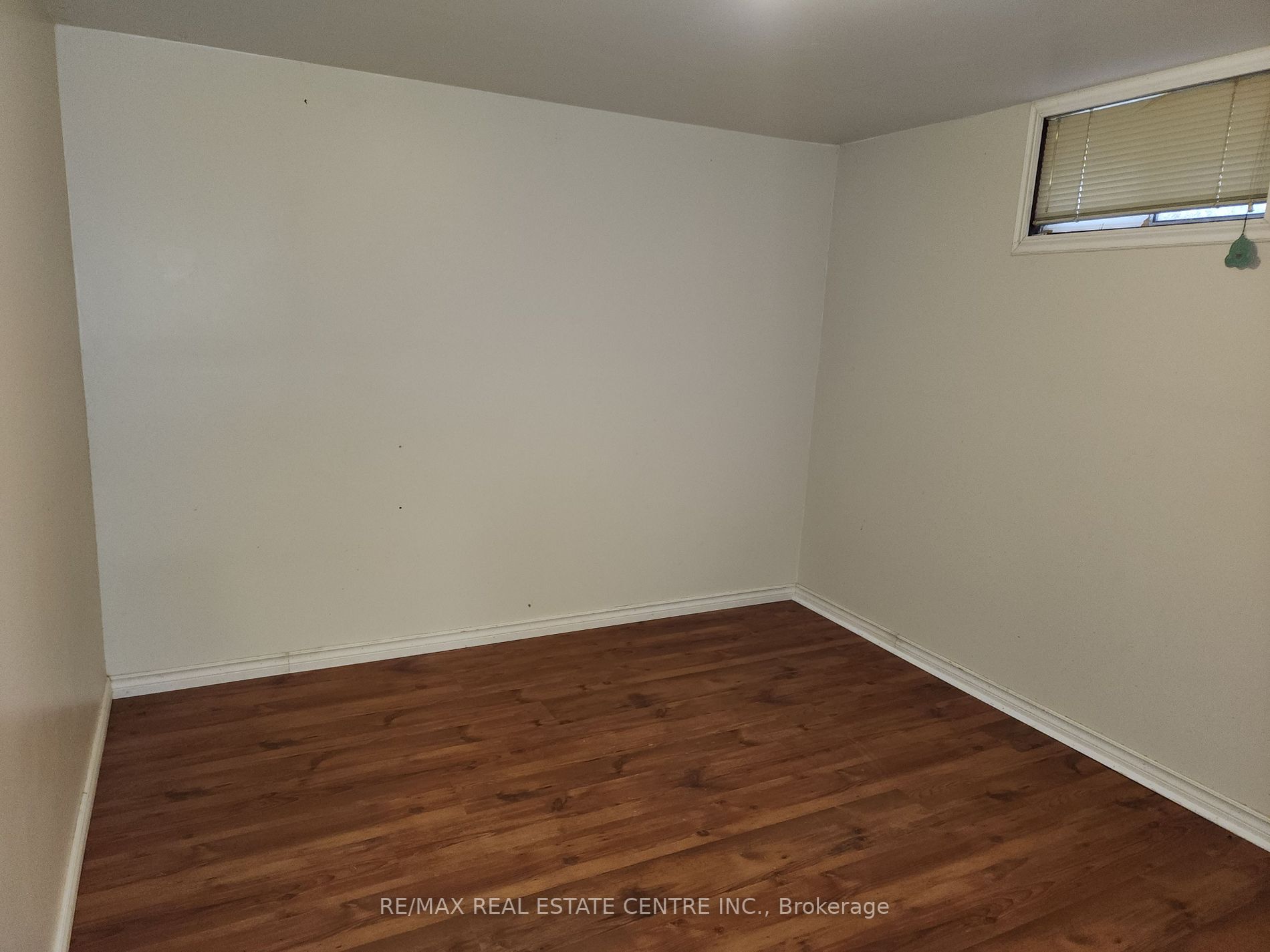 5811 Sunnylea Cres