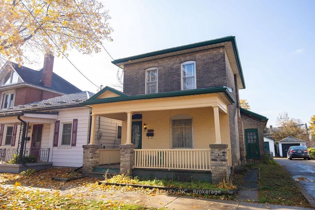 122 William St