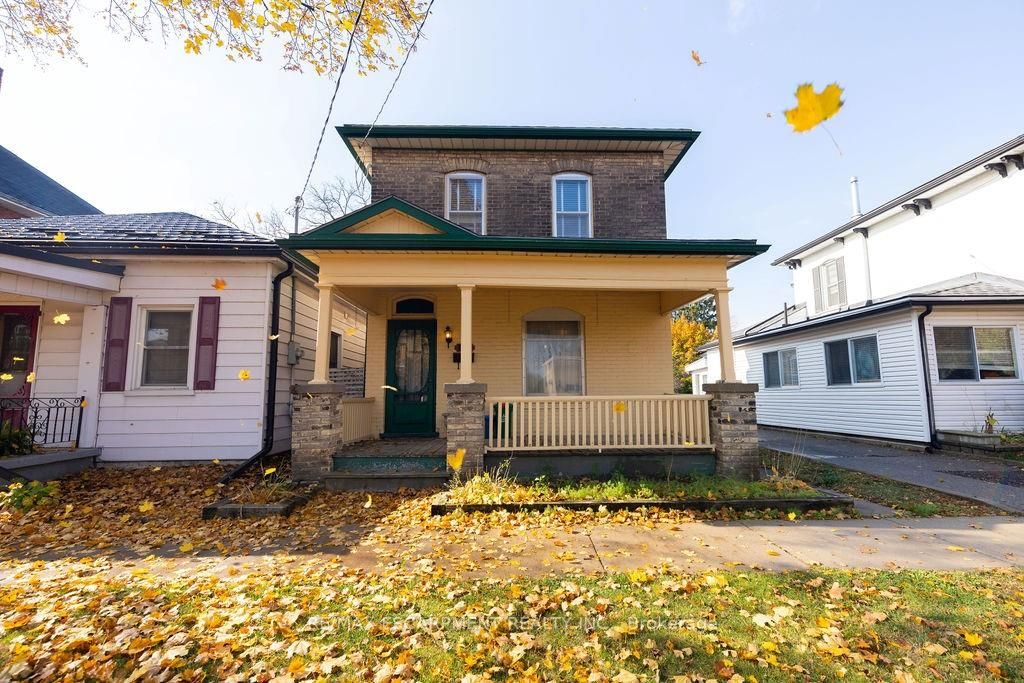 122 William St