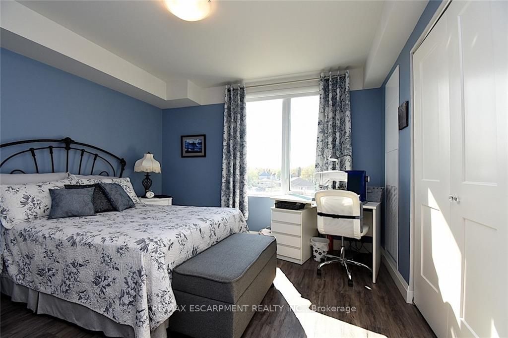 5698 Main St, #309