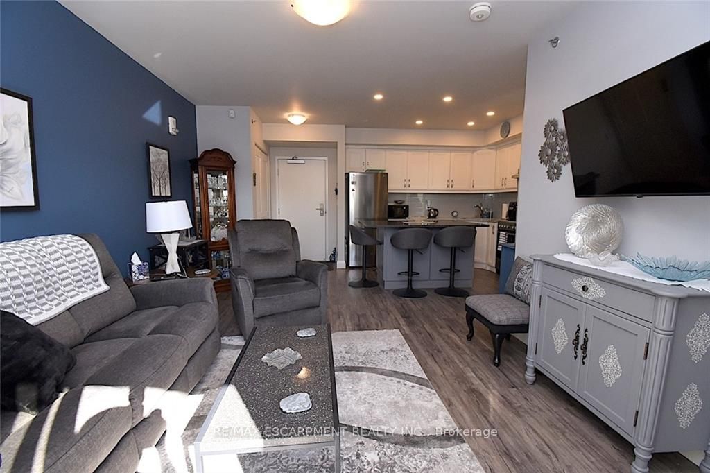 5698 Main St, #309