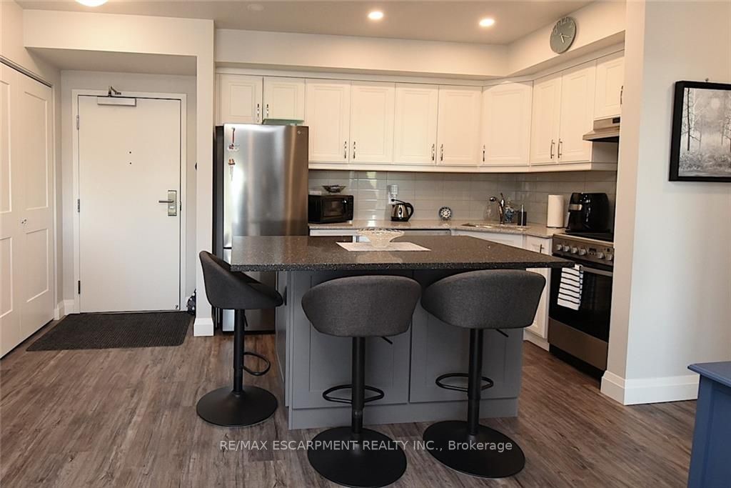 5698 Main St, #309