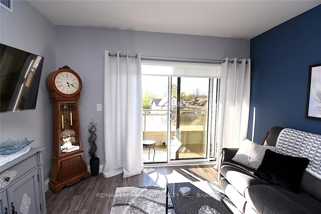 5698 Main St, #309
