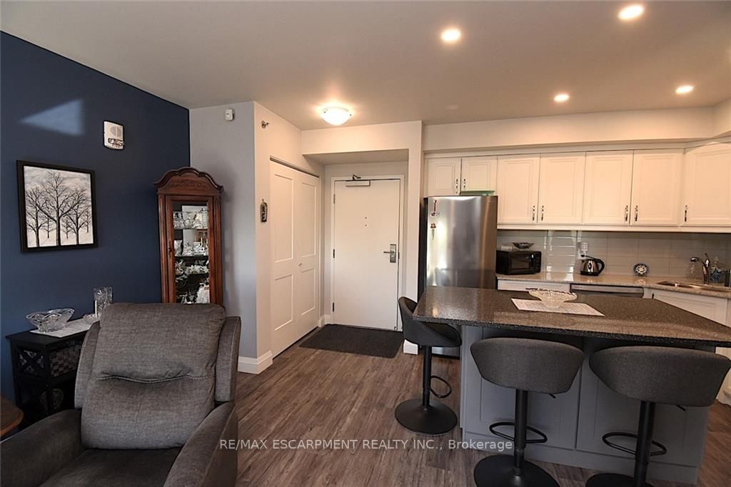 5698 Main St, #309