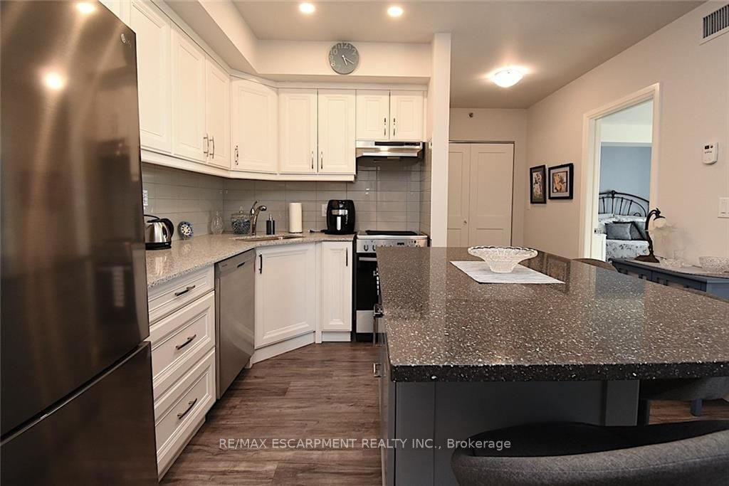 5698 Main St, #309