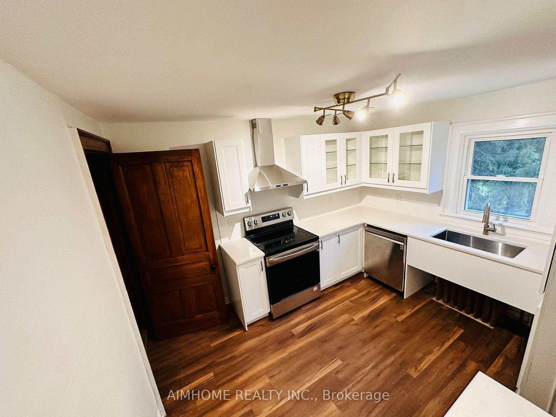 4893 Jepson St, #Upper