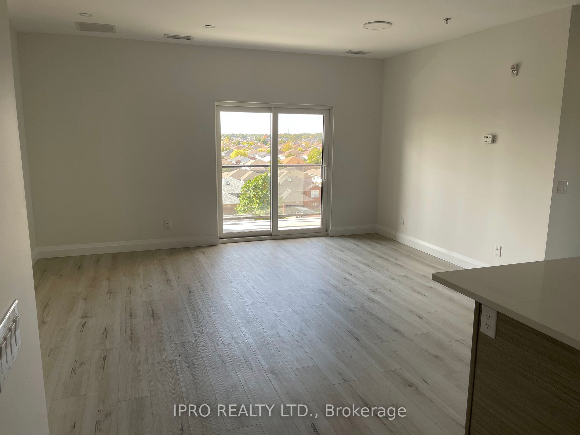 4785 Walker Rd S, #508