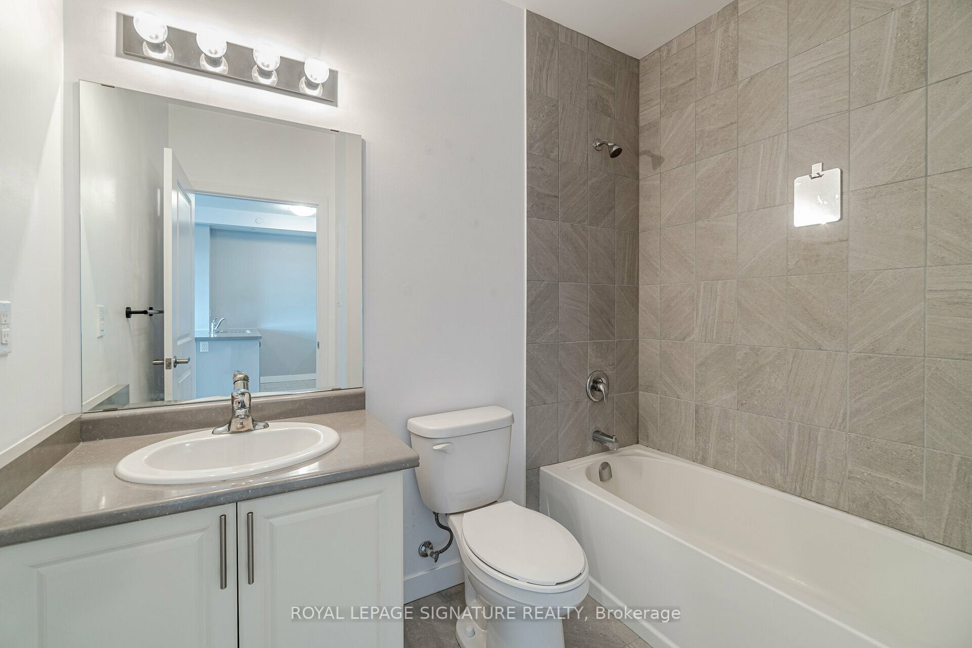 101 Shoreview Pl, #617