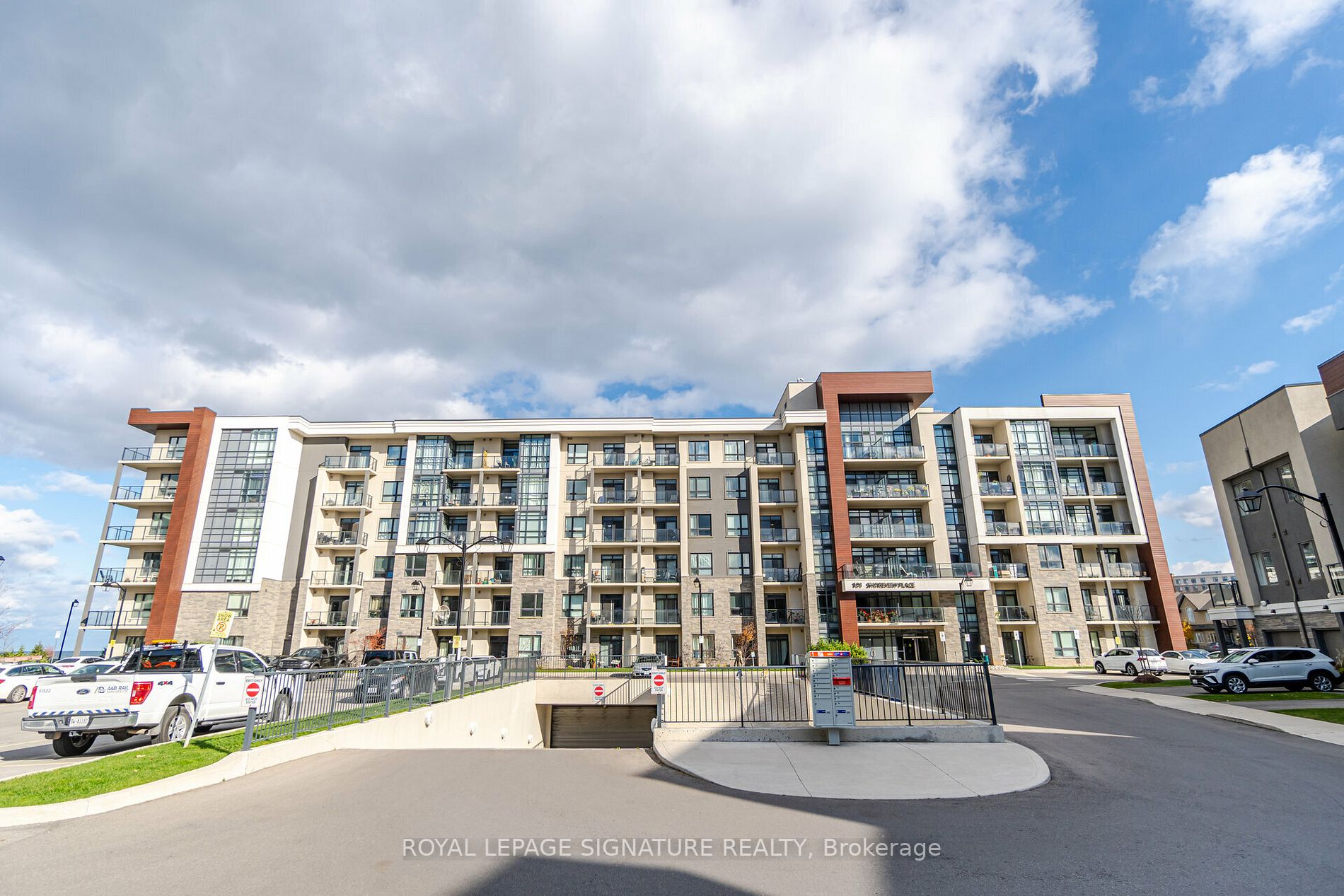 101 Shoreview Pl, #617