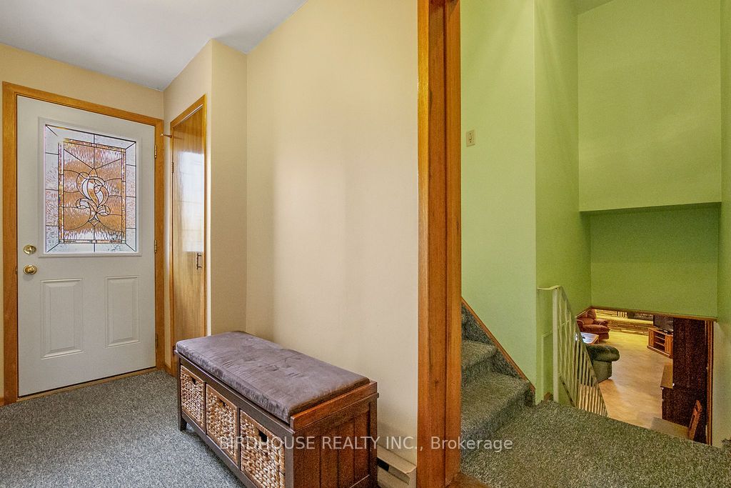 1483 Elm Tree Rd
