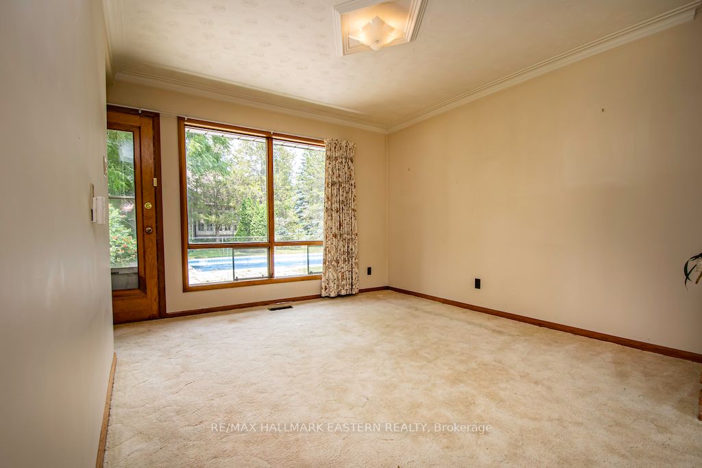 3 Oakwood Cres