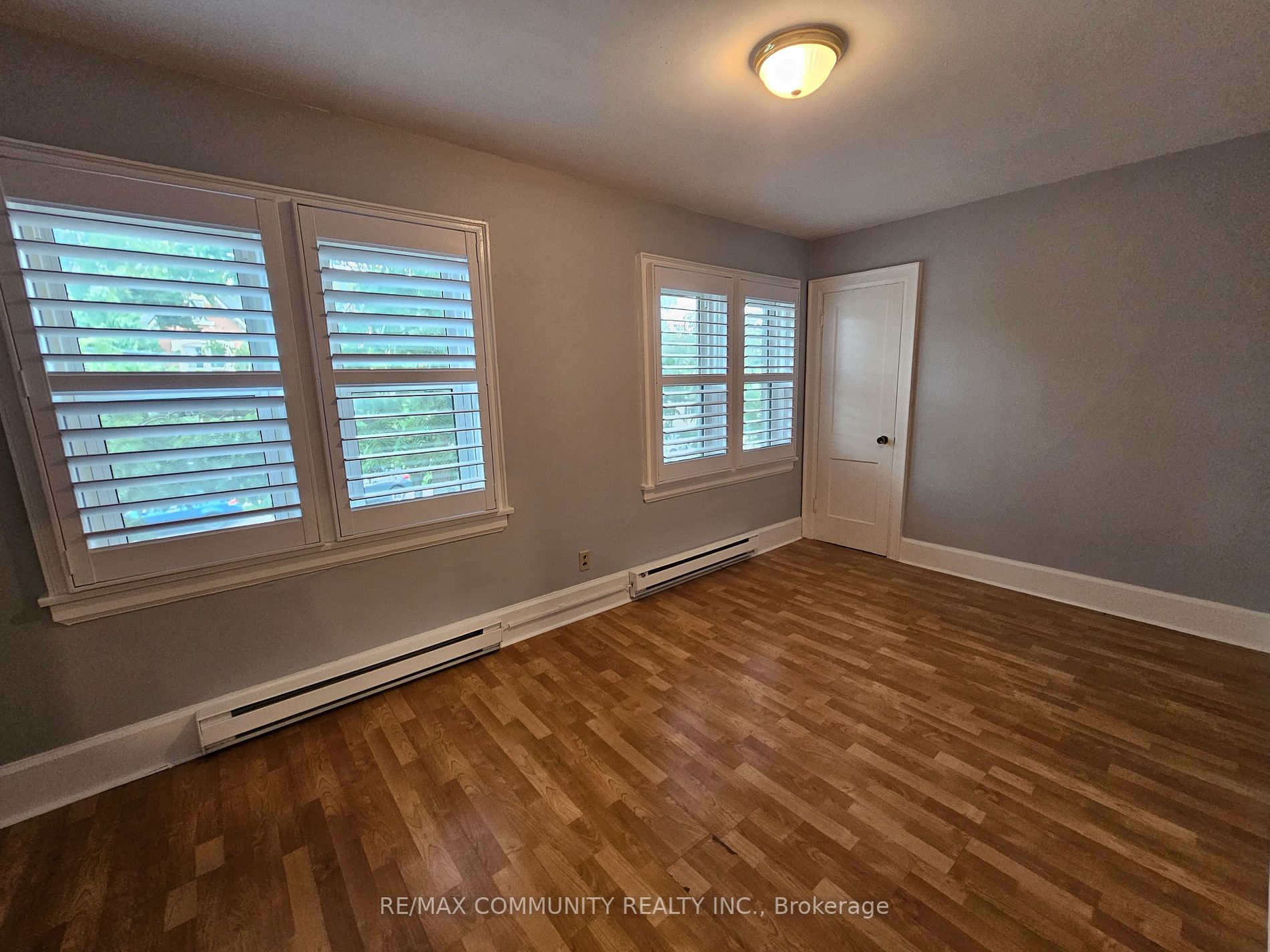 327 Woolwich St, #2nd Flr