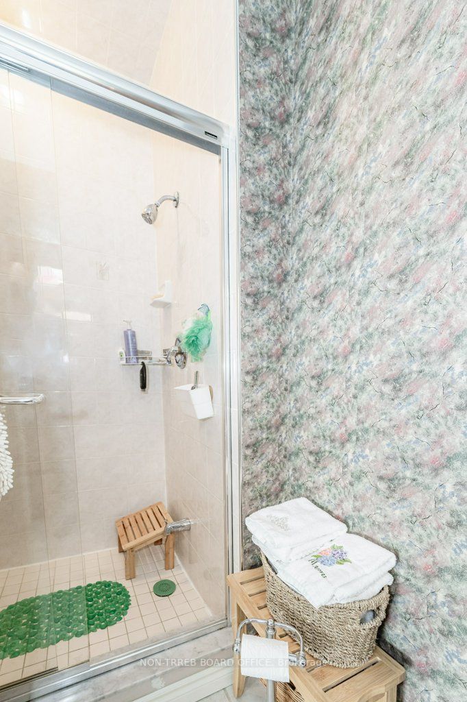 262 Dundas St, #311