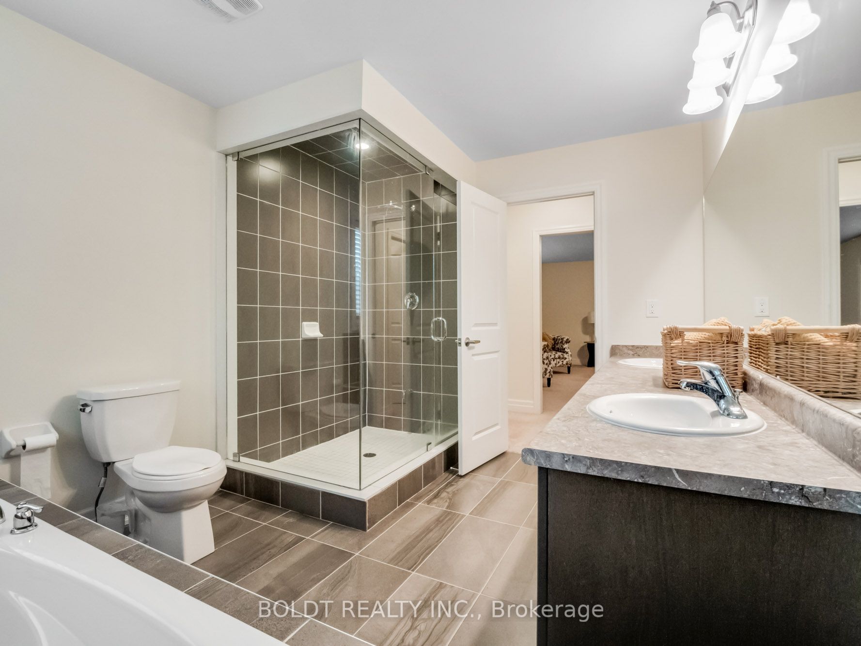 9486 Tallgrass Ave