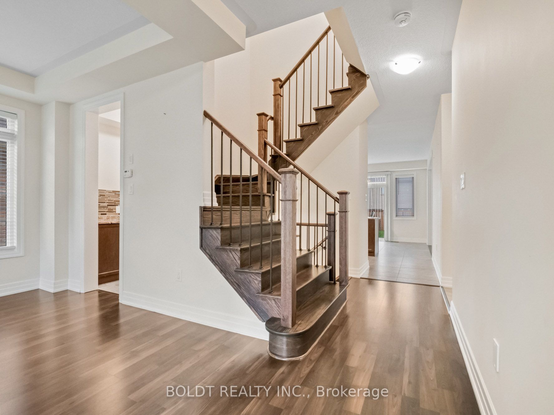9486 Tallgrass Ave