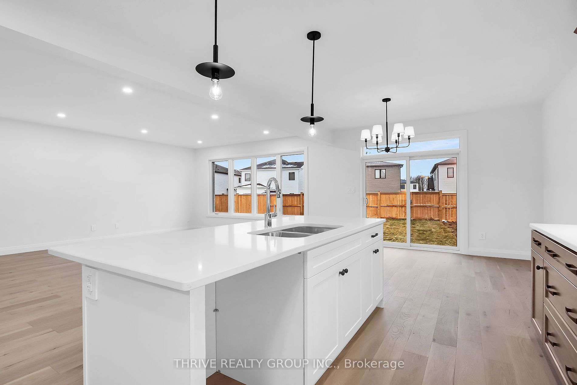 1483 Wright Cres
