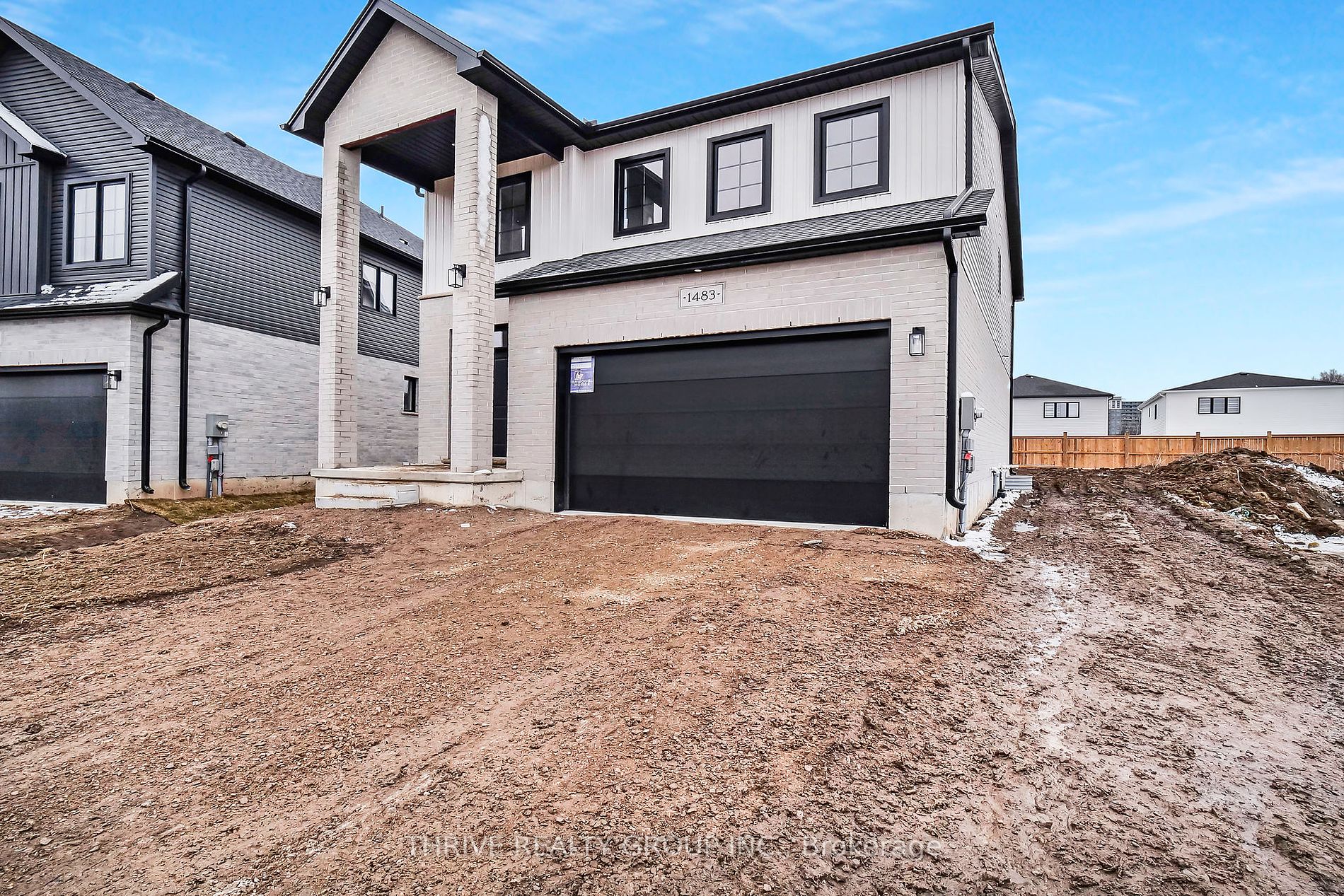 1483 Wright Cres