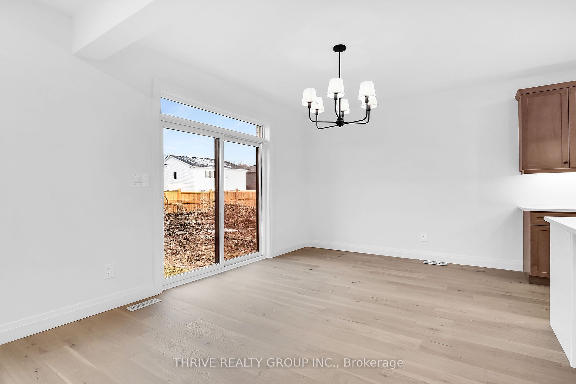 1483 Wright Cres