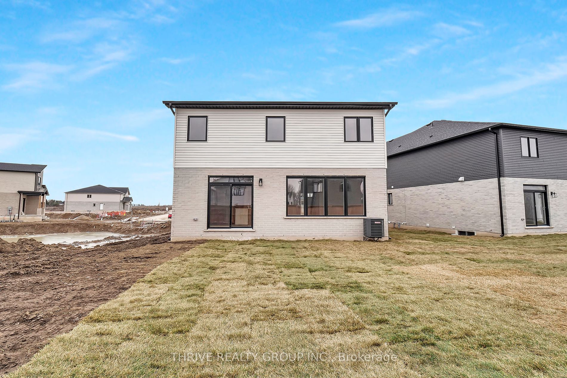 1483 Wright Cres