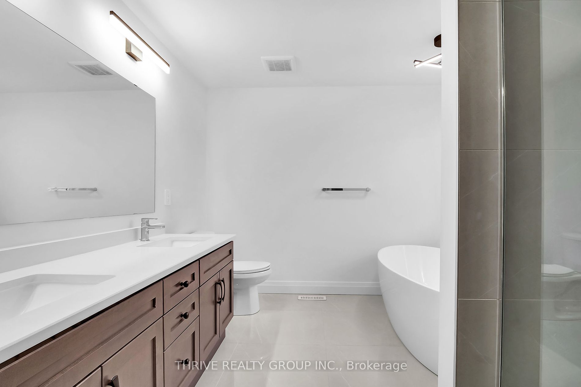 1483 Wright Cres