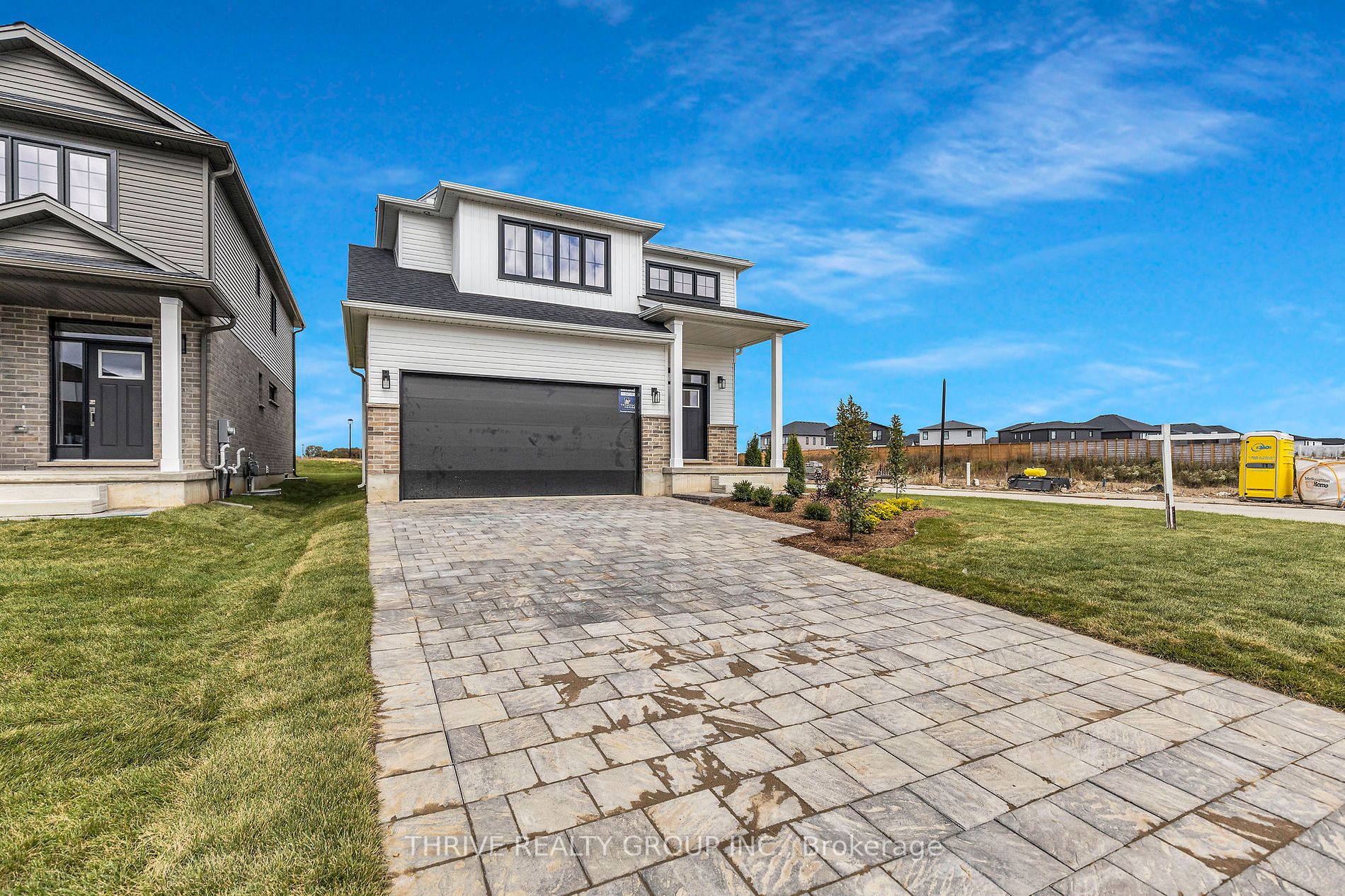 1454 Wright Cres