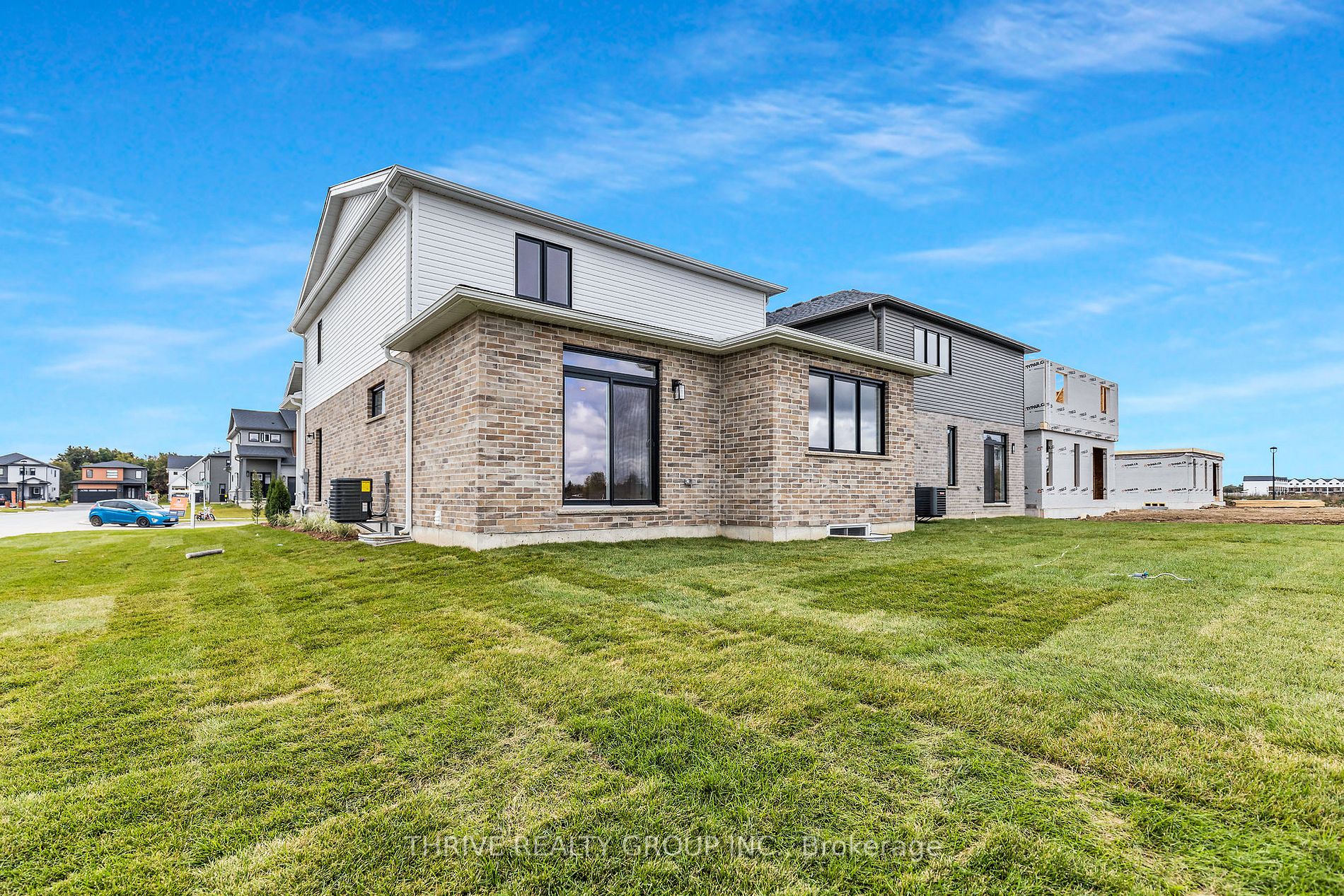 1454 Wright Cres