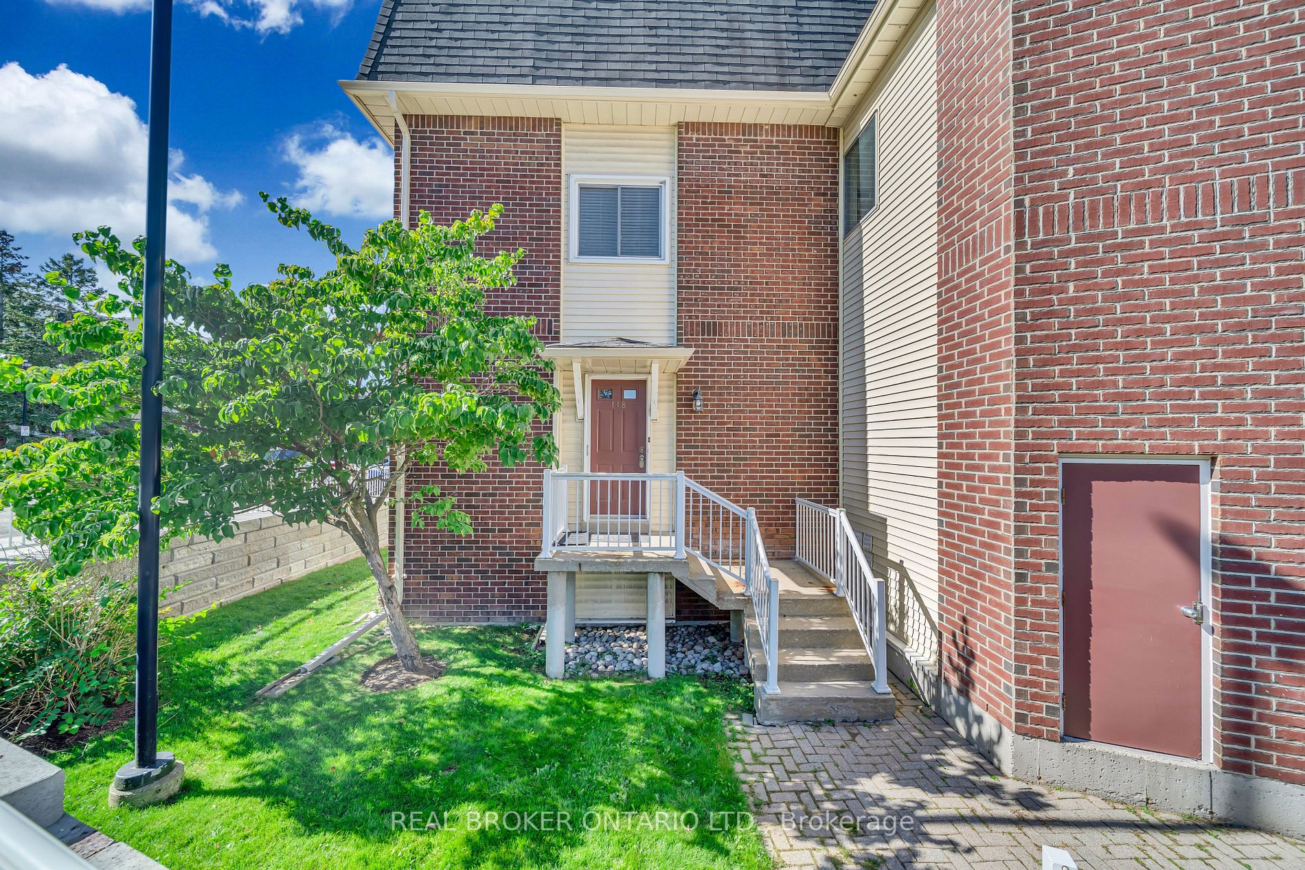 456 Janefield Ave, #118