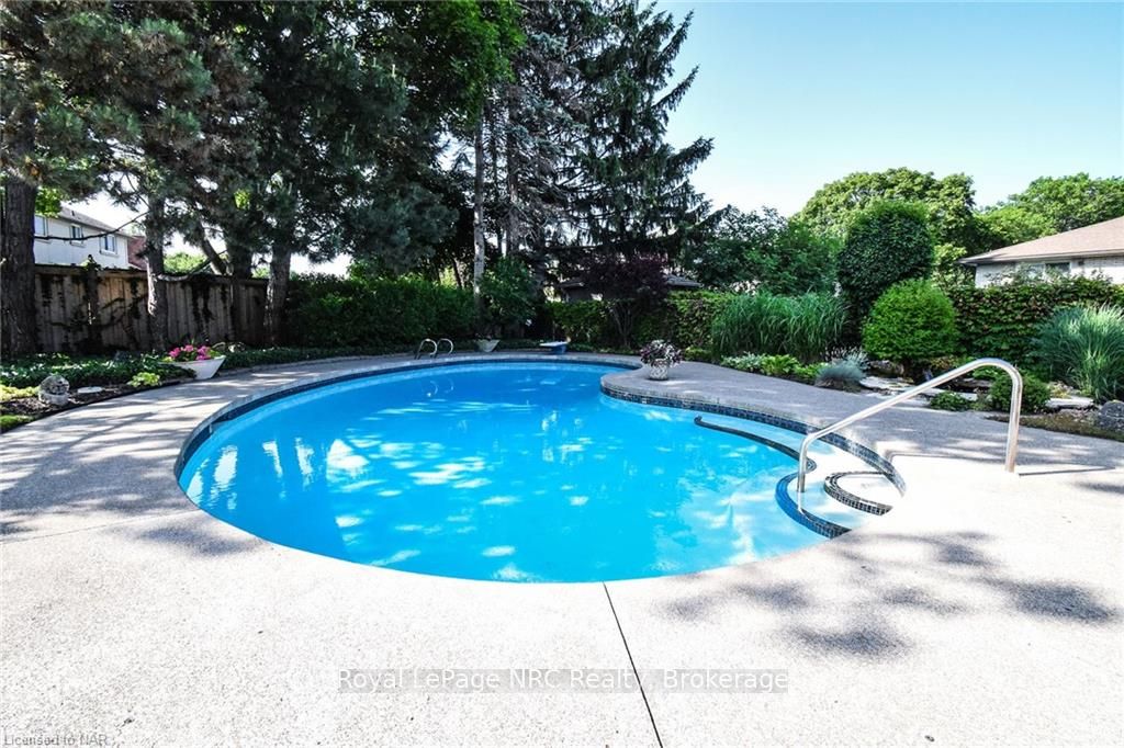 47 Kenmore Cres