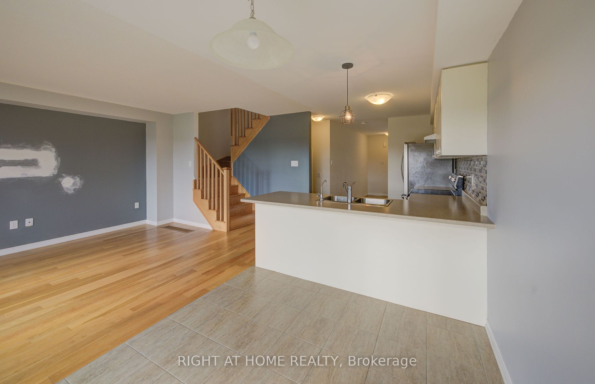 5 Cooke Ave