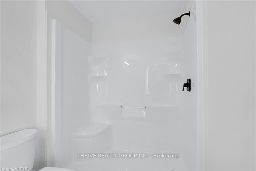 1595 Capri Cres, #40