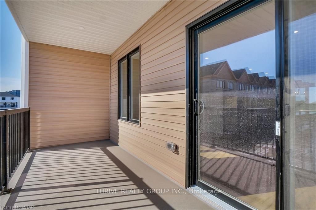 1595 Capri Cres, #40