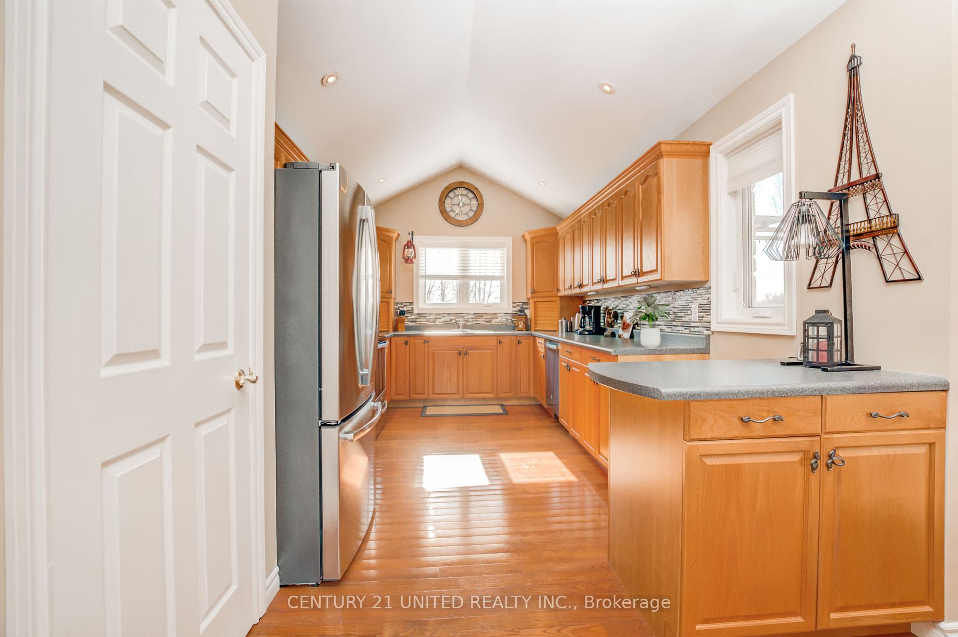 35 Applewood Dr