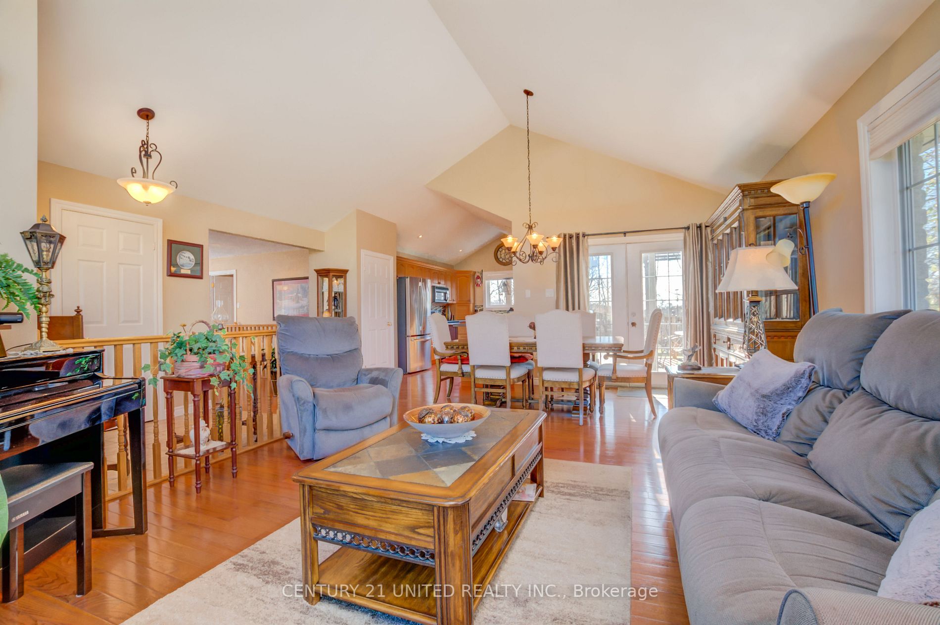 35 Applewood Dr