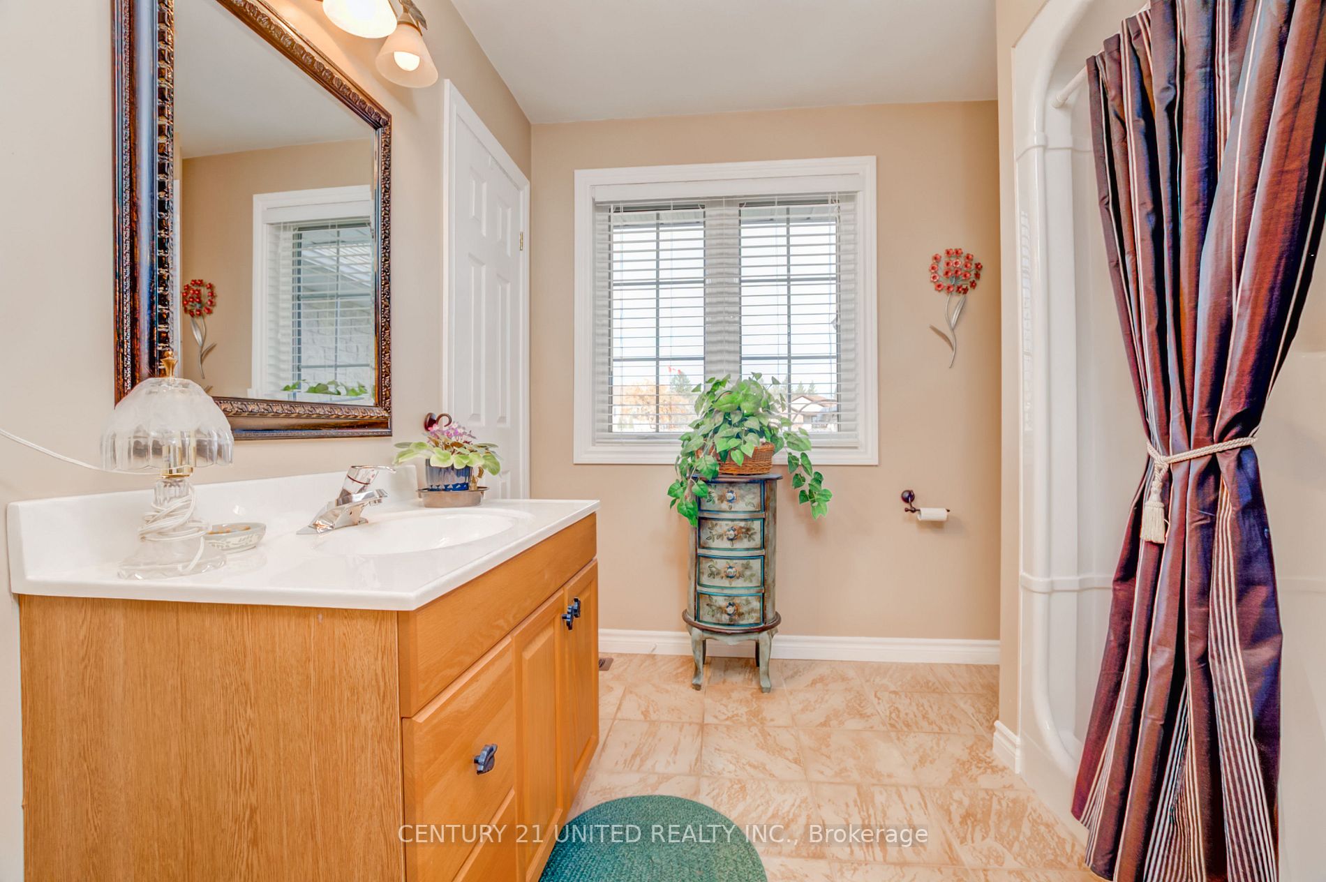 35 Applewood Dr