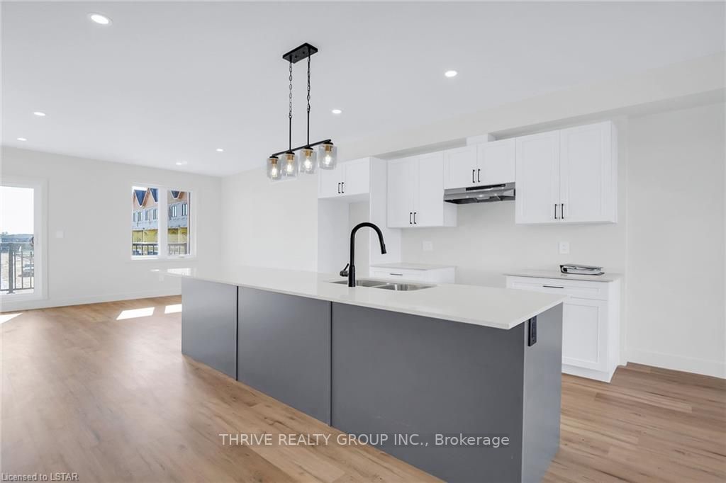 1595 Capri Cres, #46