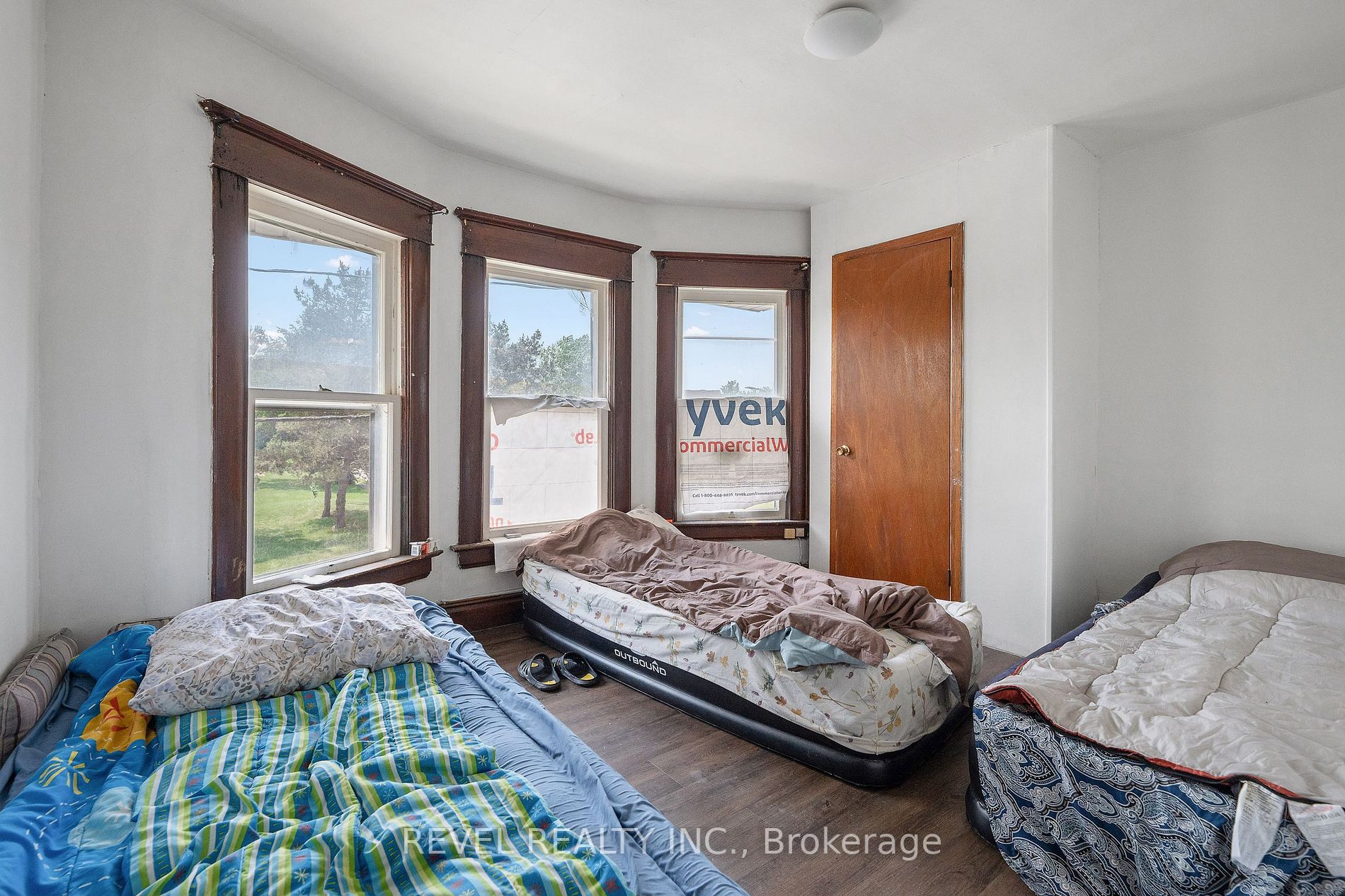 113 Maple Ave