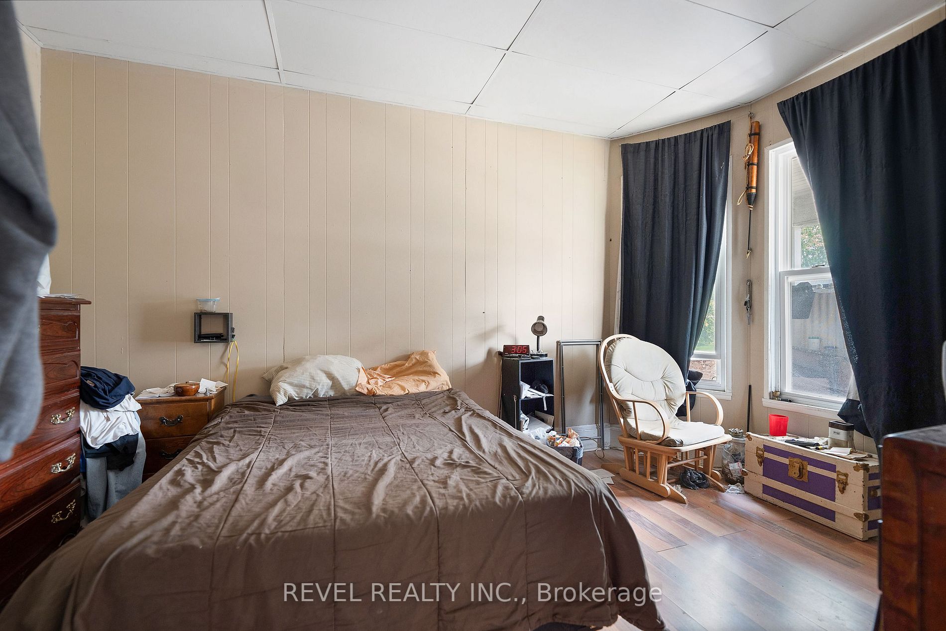 113 Maple Ave