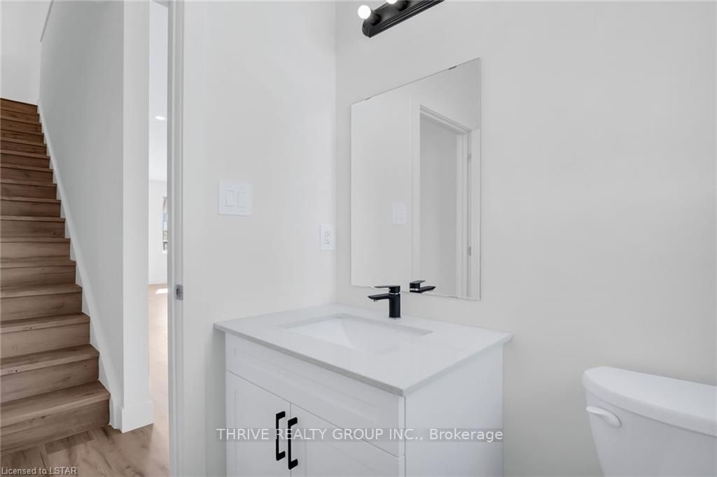 1595 Capri Cres, #48