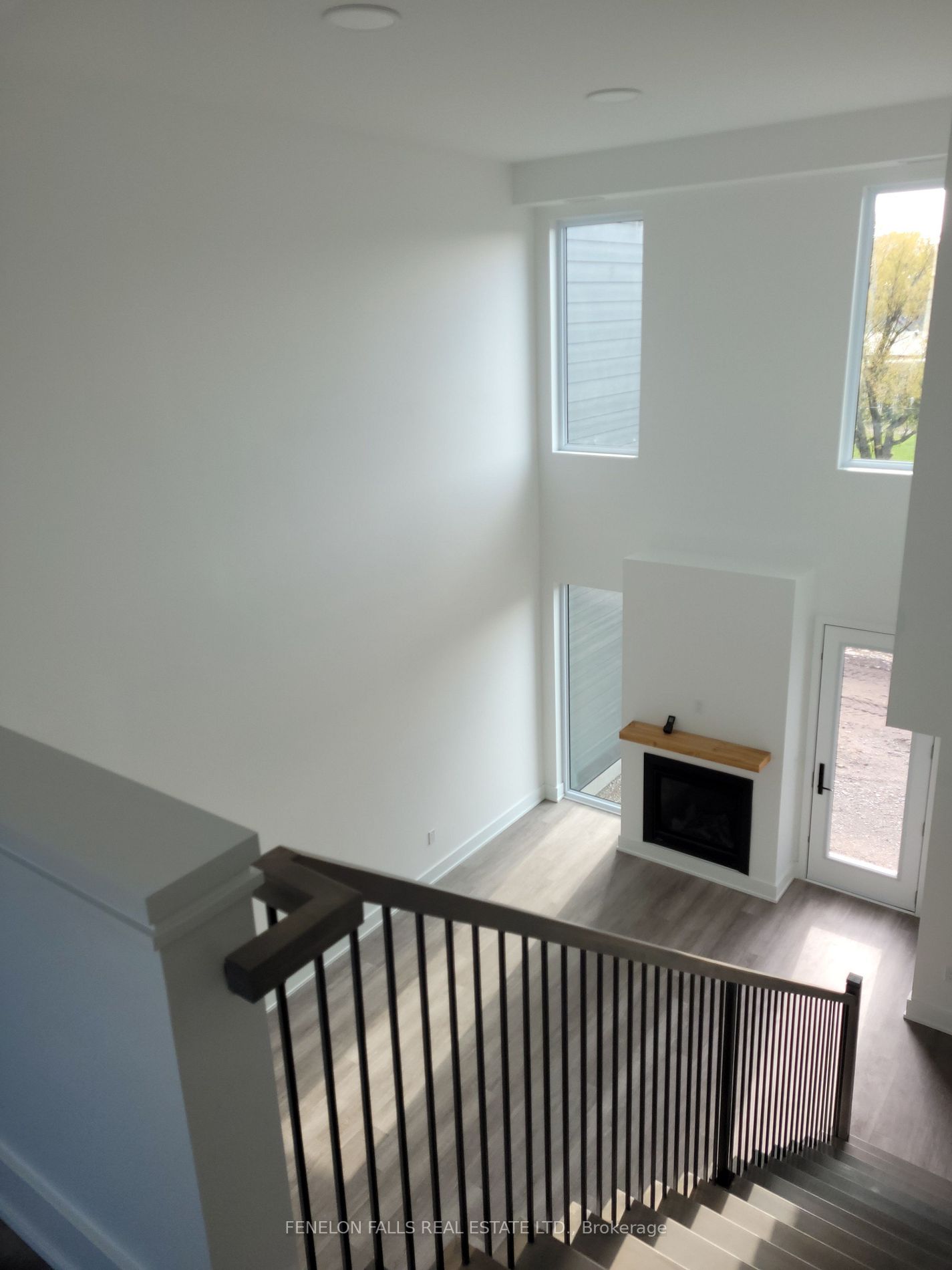 19 West St N, #4