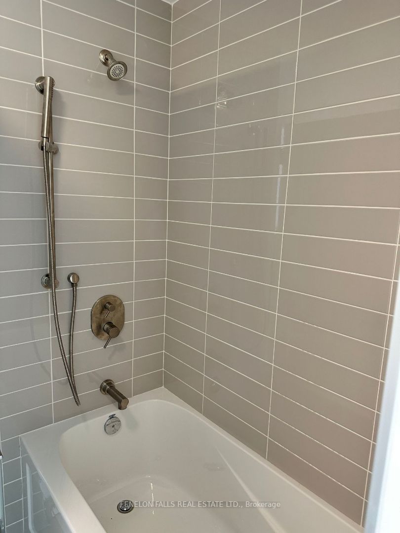 19 West St N, #4